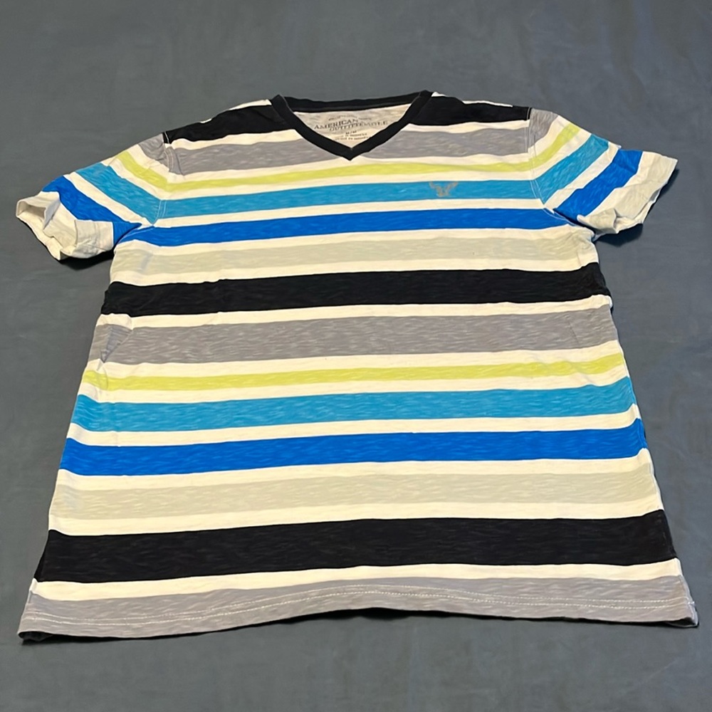 American Eagle green blue gray and white striped tee shirt size M athletic fit